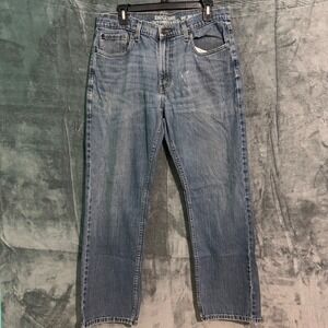 Signature Levis Jeans Men's 34 X 32 s61 Relaxed Straight Distressed Denim